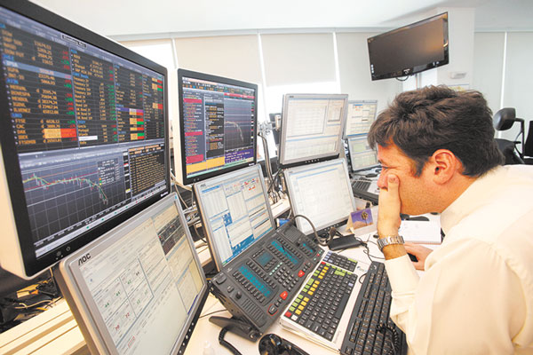 AFP venden US$ 99 millones en renta fija