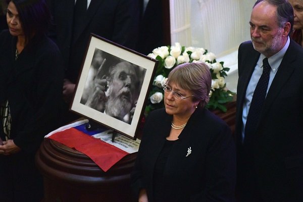 Bachelet invoca ejemplo de exdiputado Andrés Aylwin para que la guíe en su cargo en la ONU