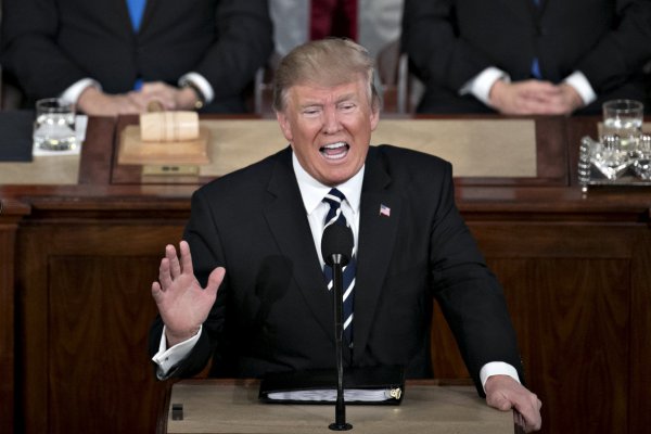 Trump celebra: mandatario asegura que economía de China ya no va en camino a superar a la de EEUU