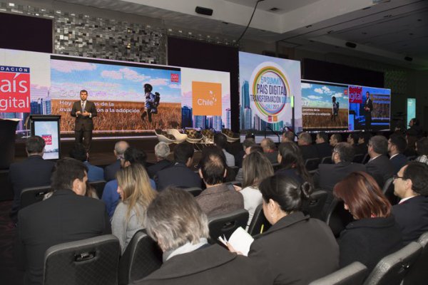 Summit País Digital llegará por primera vez a regiones