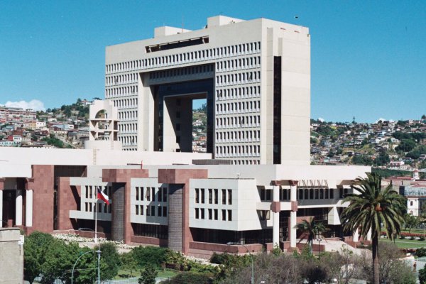 Jornada extraordinaria: Congreso sesionará este lunes por salario mínimo