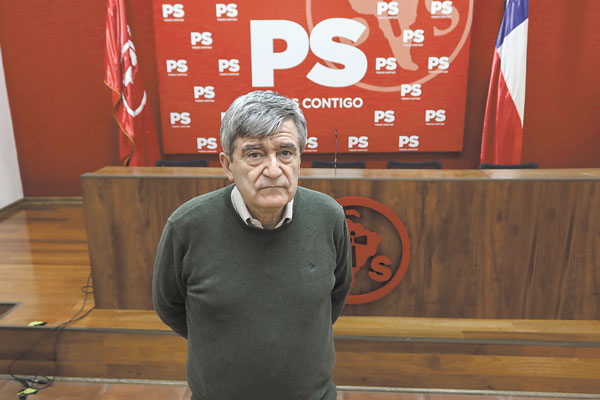 Camilo Escalona: “En el salario mínimo no hubo quién pusiera paños fríos”