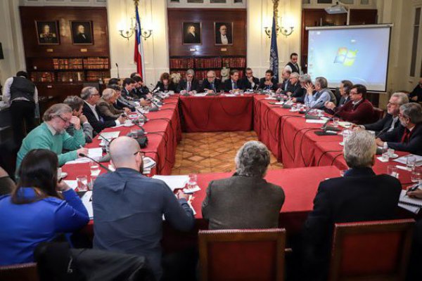 La semana en que el gobierno y la oposición se mostraron los dientes