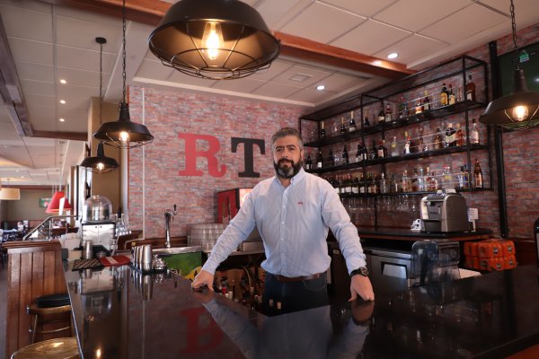 Vantrust inicia expansión de cadena Ruby Tuesday con nuevo local en Aeropuerto de Santiago