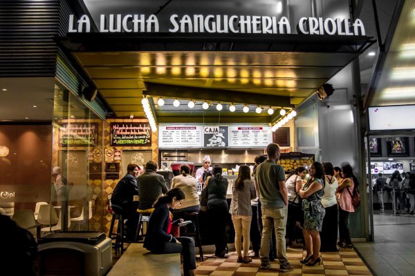 Sanguchería La Lucha busca abrir hasta seis locales entre 2018 y 2019
