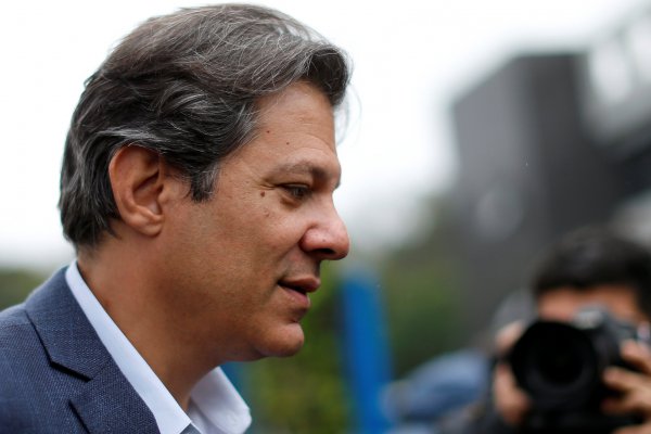 <p>Se complica el panorama en Brasil: acusan de corrupción al candidato que reemplazaría a Lula</p>