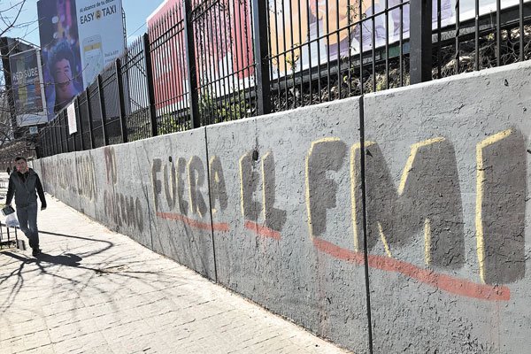 Macri recibe inusual apoyo de Trump en inicio de negociaciones claves con el FMI