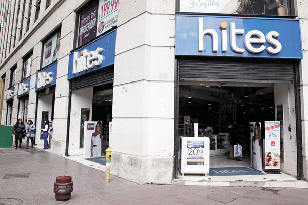 Justicia acoge demanda de Isaac Hites contra su hija