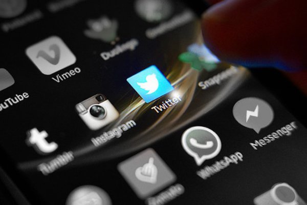 <p>Twitter y Facebook se hunden en bolsa por audiencia de ejecutivos en el Congreso de EEUU</p>