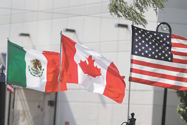 Pese a aranceles, déficit comercial de EEUU con China alcanza récord
