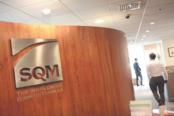 Venta de extranjeros levanta montos transados de SQM