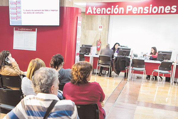 Desde la rentabilidad hasta la comisión, las apuestas publicitarias de las AFP
