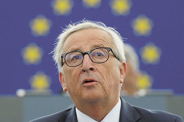 Juncker postula al euro como moneda de reserva global