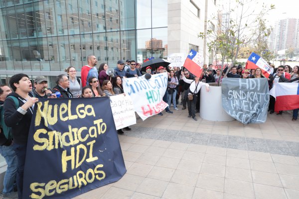HDI Seguros no logra llegar a acuerdo con trabajadores y sindicato mantiene huelga