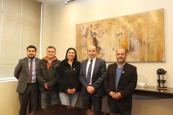Directiva de la CUT se reúne con contralor Bermúdez