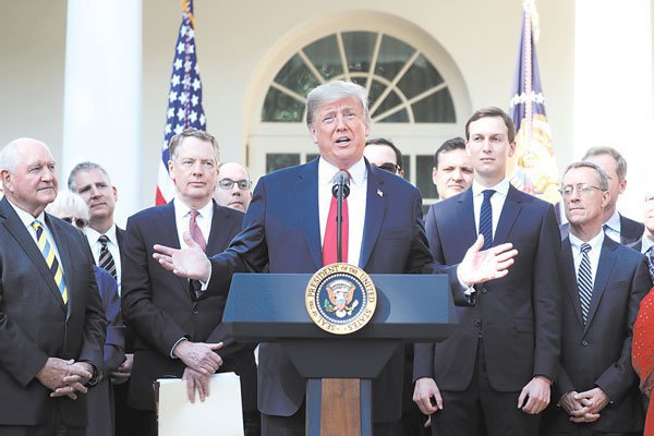 Trump califica de “histórico” acuerdo comercial con Canadá y México que reemplaza al Nafta