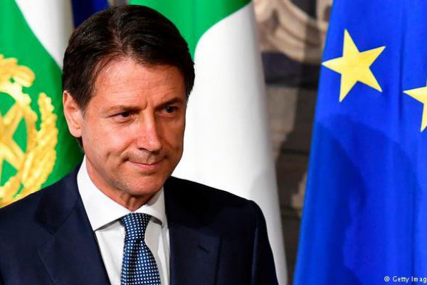 <p>El Gobierno italiano prevé reducir el déficit público al 2% del PIB en 2021</p>