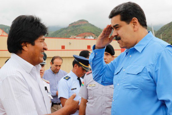 Evo Morales agradece su nombramiento como "hijo ilustre" de Venezuela