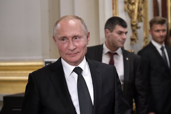 Putin promulga aumento de la edad de jubilación en cinco años