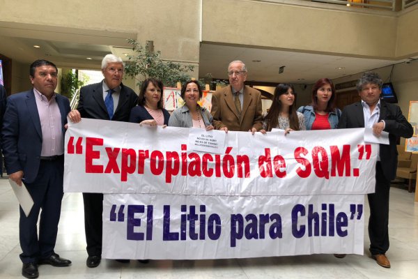 Diputados aprueban proyecto que pide al gobierno expropiar SQM y que el litio sea explotado por el Estado