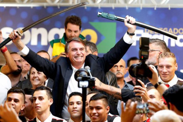 Elecciones en Brasil: Bolsonaro sorprende con alta votación y va a segunda vuelta con Haddad