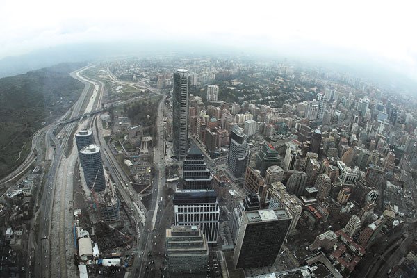 FMI recorta proyección de crecimiento para el mundo, pero sube la de Chile a 4%