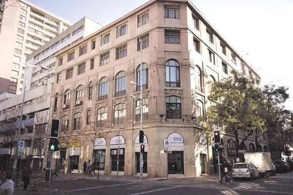Edificio de 5.000 m2 en el centro fue licitado en más de US$ 9 millones