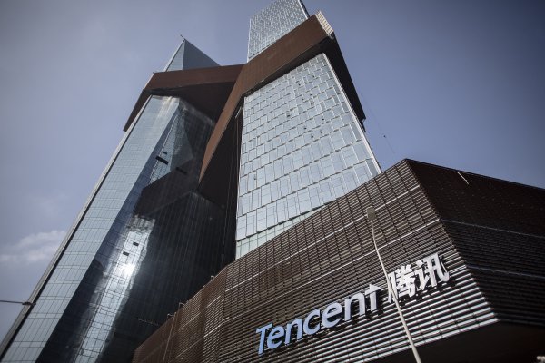Gigante chino rompe todos los récords perdiendo US$ 220 mil millones en valor bursátil