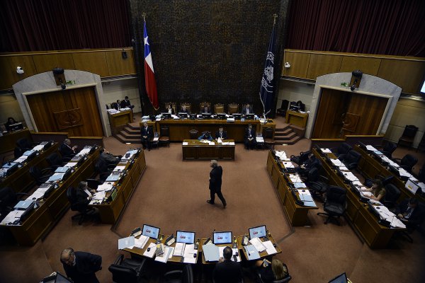 Senado aprueba en general proyecto que cambia método de captura de la jibia