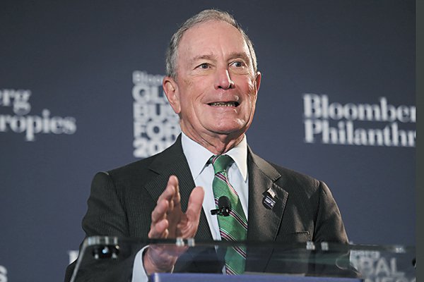 Exalcalde Bloomberg vuelve a raíces demócratas antes de elecciones en EEUU