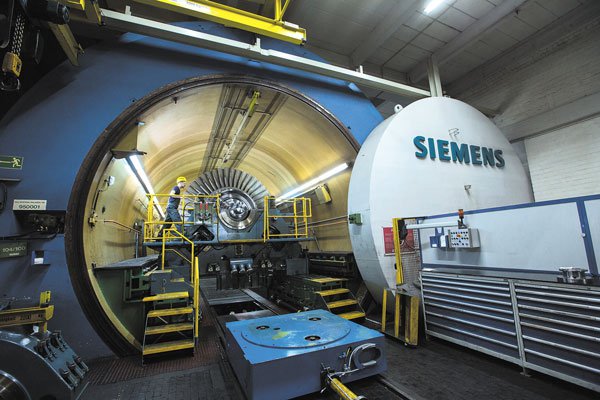 Siemens, la empresa en que Piñera busca claves para la Industria 4.0