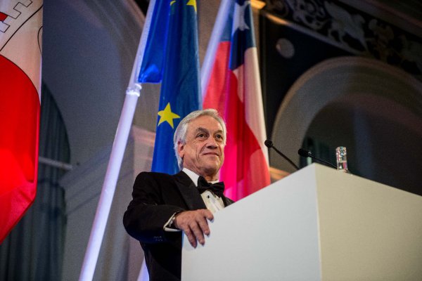 Piñera llama a empresarios alemanes a invertir en Chile: "Les garantizamos una democracia estable"