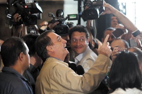 Bolsonaro evitará los debates con Haddad antes de la segunda vuelta presidencial de Brasil