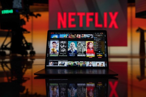 Netflix venderá US$ 2.000 millones en bonos basura para nuevos programas