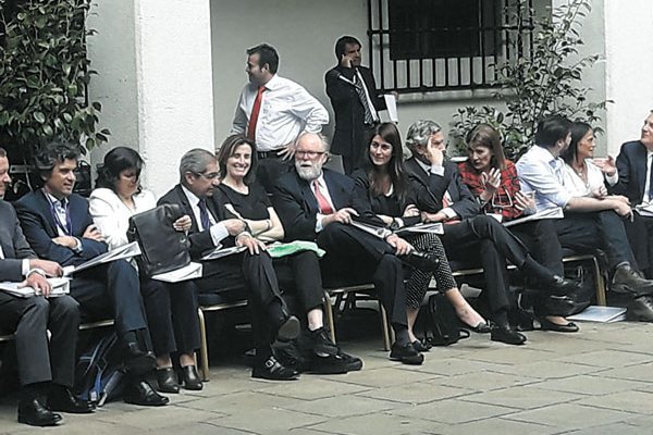 Piñera da inicio a trabajo de 16 mesas para avanzar hacia un desarrollo inclusivo y sustentable