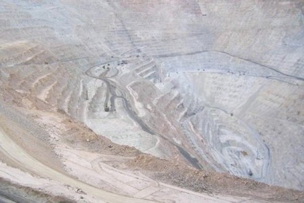 Justicia ratificó que Chuquicamata tendrá el 3,8% de su dotación para servicios mínimos