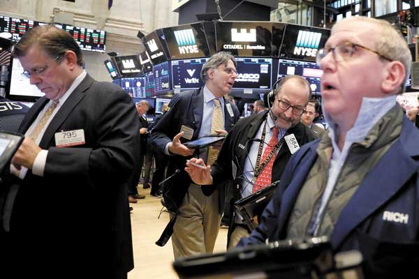 Wall Street al borde de entrar en corrección ante fuerte caída de las acciones tecnológicas