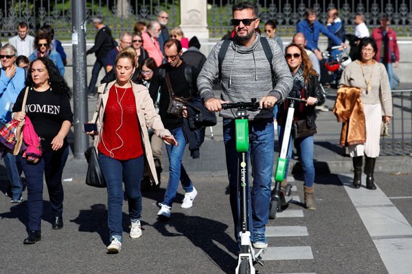 Éxito de Bird y Lime aumenta interés de start-ups por arriendo de scooters