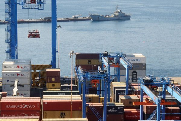 Puerto de Valparaíso toma primera medida tras acuerdo con TPS