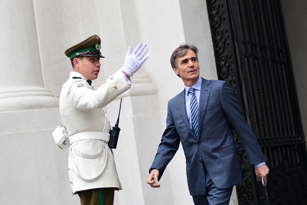 Ejecutivo pone urgencia a pago oportuno y proyecto llega a mixta