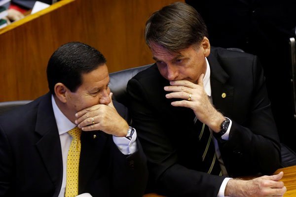 China, Venezuela y EEUU: Los temas que crearán tensión entre Bolsonaro y su vicepresidente