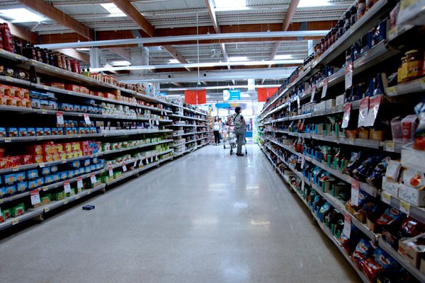 Con el boom de ventas por internet no basta: supermercados retoman plan de apertura de locales