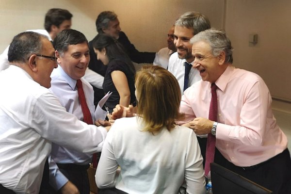 Acuerdo por Presupuesto contempla control cuatrimestral a Carabineros y obligación de capacitación multicultural