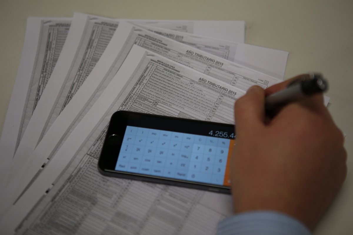 <p>Países de la región acuerdan intercambiar información de sus contribuyentes para enfrentar la evasión tributaria</p>