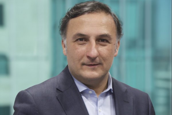 Juan Pablo Larraín arriba a la consultora Azerta tras su salida de Copesa
