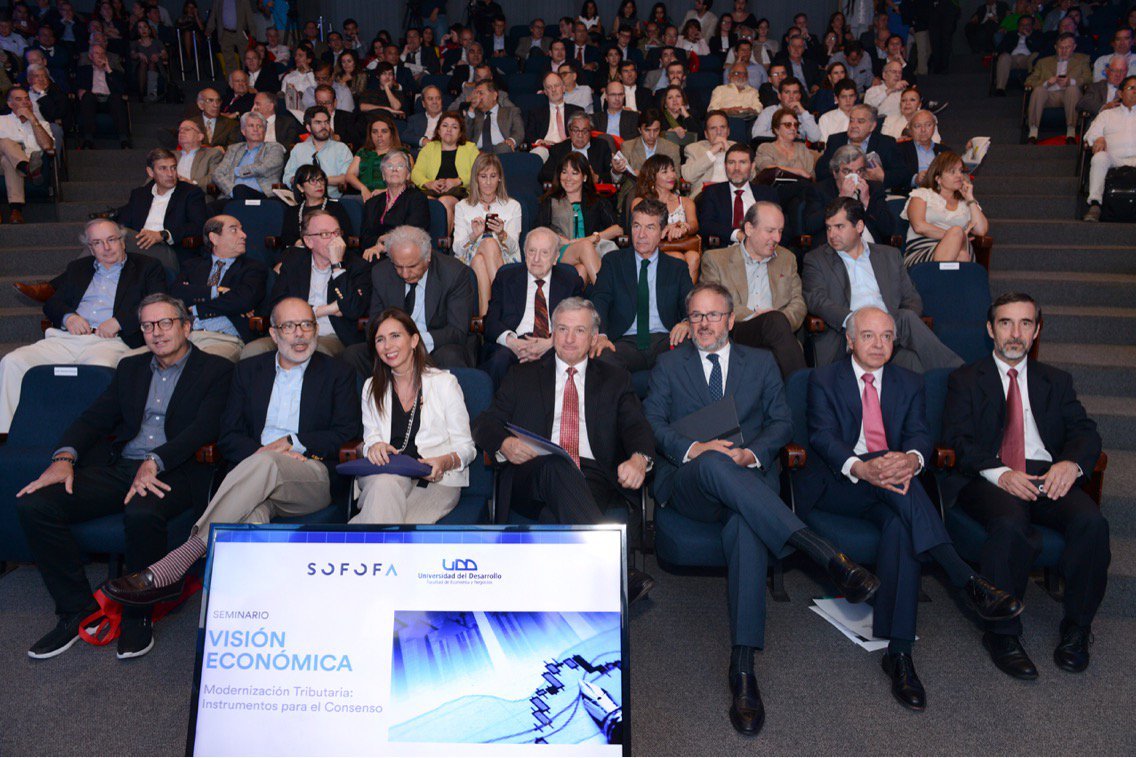 <p>Costo de la reforma tributaria se toma el debate entre Valdés, Fontaine y Fuensalida</p>