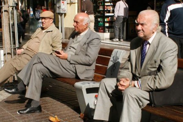 Mal mes para los fondos de pensiones: volatilidad en mercados deja al E como el único ganador