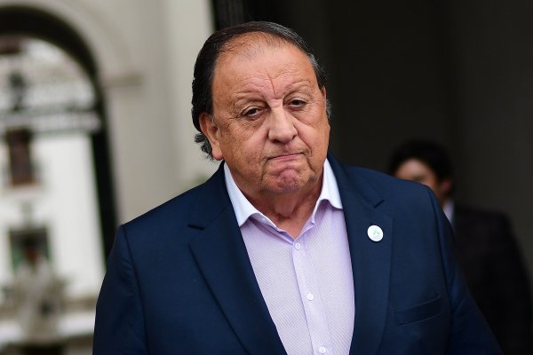 <p>Combustibles: camioneros se reúnen con el gobierno y presionan para renovar beneficio del impuesto específico</p>