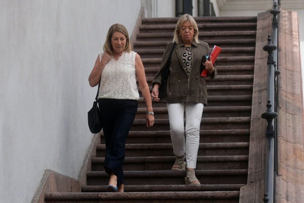 Gobierno se reunió con directores de TVN en medio de despidos