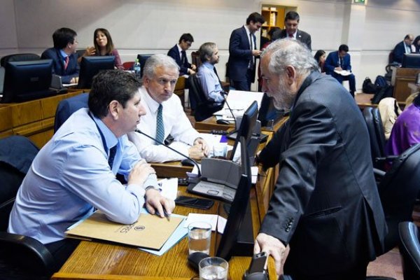 Impuestos: oposición zanjará apoyo a idea de legislar tras audiencias de Tesorería y SII en el Congreso